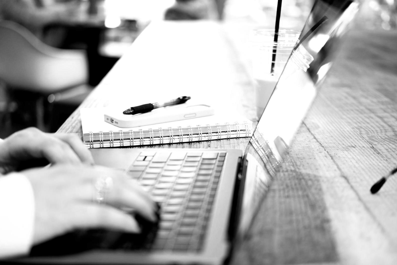 Espacio profesional noralentiq donde trabajamos en soluciones financieras para empresas